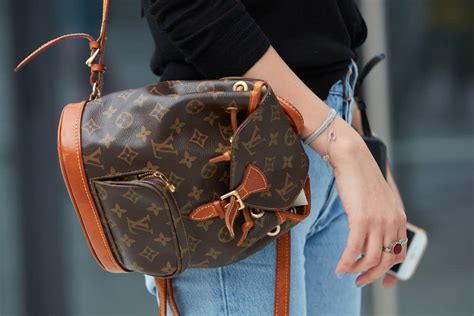 Why Are Louis Vuitton Bags So Popular and Expensive.